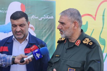 جشن بزرگ میلاد پیامبر(ص) بهمراه اهدای 2 هزار بسته آموزشی