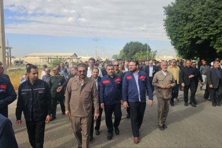 حضور بسیجیان فولاد اکسین خوزستان در تشییع مادر سردار شاهوار پور فرمانده سپاه حضرت والیعصر خوزستان